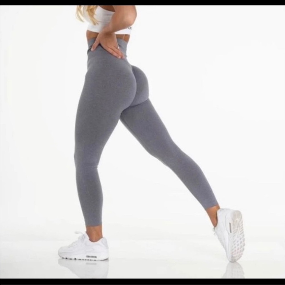 Like New NVGTN Grey Seamless Contour Pants